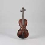 521163 Violin with bow